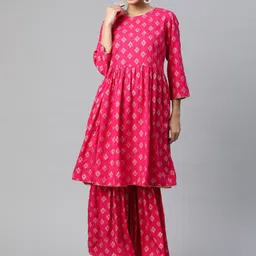 Saart Bunaai Women Pink Ethnic Motifs Printed Gotta Patti Kurta with Sharara-picture-55