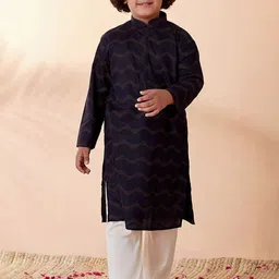 Manyavar Boys Printed Kurta With Pyjamas-10