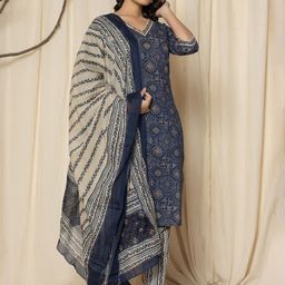 ALLEN WEAVE Ethnic Motifs Printed Mirror Work Pure Cotton Kurta With Pyjama And Dupatta image 4