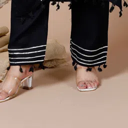 MIRAVAN Plus Size Embroidered Mirror Work Tie-Up Kurta with Trousers & Dupatta image 2