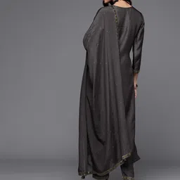 Libas Women Ethnic Motifs Regular Kurta with Trousers & With Dupatta image 3