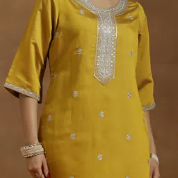 gerua by libas Libas Women Floral Embroidered Regular Sequinned Kurta with Trousers & With Dupatta image 5