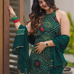 Thread & Button Women Green Bandhani Printed Silk Chiffon Kurta with Palazzos & With Dupatta image 2