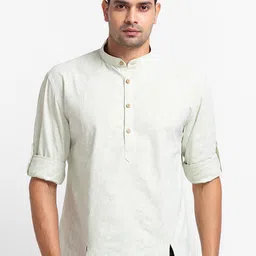 SARVAMOHAN Men Sea Green Solid Kurta-image-64