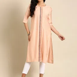 SHOWOFF Embroidered Thread Work Cotton Kurta-image-30