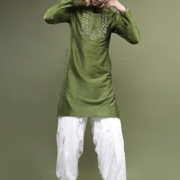 Sangria Floral Yoke Design Zari Straight Kurta-image-35