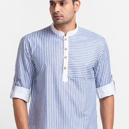 SARVAMOHAN Men Blue Striped Kurta-image-68