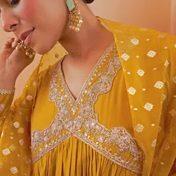 Janasya Thread Work Chanderi Silk Kurta & Palazzos With Dupatta image 2