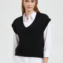 Koton V-Neck Sweater Vest-image-54