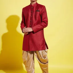 VASTRAMAY Boys Maroon Solid Slim-Fit Sherwani With Golden Dhoti Pants-image-33