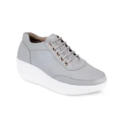 VALIOSAA Women Heeled Lightweight Sneakers-35