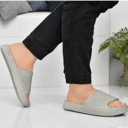 Men Slippers-image-5