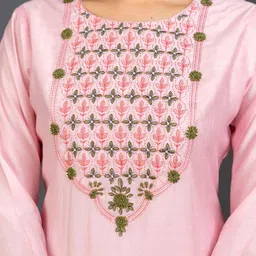 Royal Export Floral Embroidered Regular Kurta with Trousers & Dupatta image 2