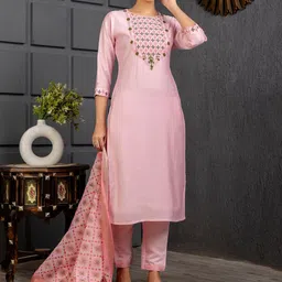 Royal Export Floral Embroidered Regular Kurta with Trousers & Dupatta image 5