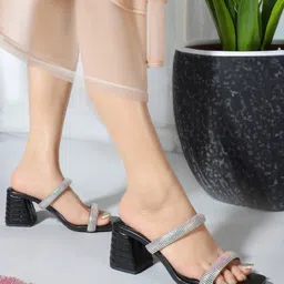 ELLE Textured Party Block Pumps with Bows-46