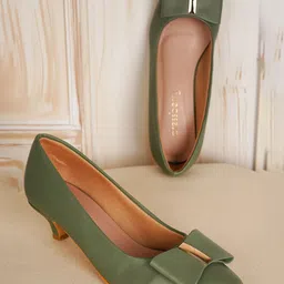 DressBerry Green Pointed Toe Kitten Pumps with Bows-36