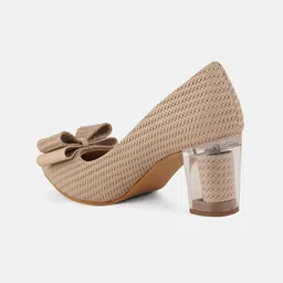 DressBerry Cream-Coloured Textured Pointed Toe Block Pumps with Bows image 5
