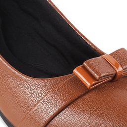 Mochi Tan Block Pumps with Bows image 4