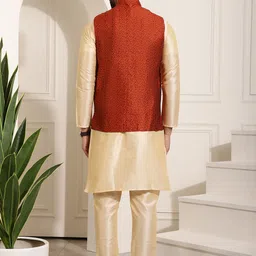 SOJANYA Men Cream-Coloured & Rust Motifs Jacquard Kurta & Churidar with Nehru Jacket image 3