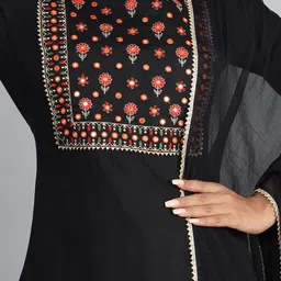 ELVISH JAIPUR Floral Yoke Design Round Neck Thread Work Kurta with Palazzos & Dupatta image 2