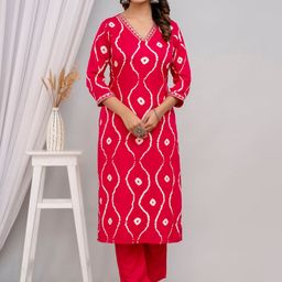 Veshviti Abstract Printed V-Neck Embroidered Sequinned Kurta with Trousers-19