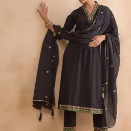 RAJGRANTH Ethnic Motifs Embroidered Pure Cotton Kurta with Trousers & With Dupatta-26