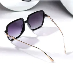 Yellow Chimes Oversized Sunglasses with Polarised and UV Protected Lens YCFJSG-001SNGLS-GL-19