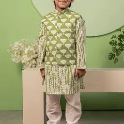 Biglilpeople Boys Floral Printed Regular Pure Cotton Kurta with Pyjamas-45