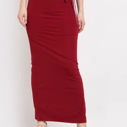 Sugathari Women Maroon Solid Saree Shapewear-image-8