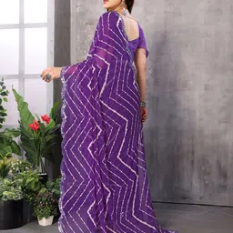 The Textile Hub Mirror Work Leheriya Saree image 3