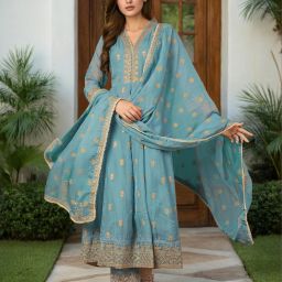 Women Silk Blend Kurta Pant Dupatta Set-image-69