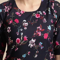 7threads KALINI Floral Printed Crepe Straight Kurta image 2