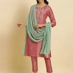 W Dupatta with Gotta Patti image 4