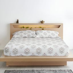 Aurave White & Red Floral Microfiber Fitted 210 TC King Bedsheet with 2 Pillow Covers-image-97