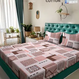 KLOTTHE Orange Geometric Printed 400TC Pure Cotton Double King Bedsheet & 2 Pillow Covers-image-15