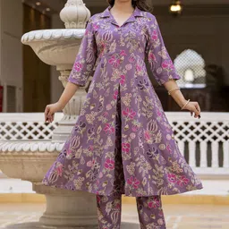 Charnest Floral Printed Cuban Collar Front Slit Anarkali Kurta with Trousers-picture-16