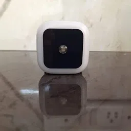 hoard 0.5W Led Plug in Smart Night Lamp with Automatic Sensor - (Warm White) Night Lamp image 4