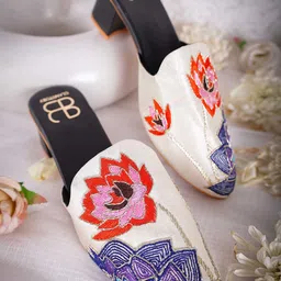 GLAM STORY Embellished Block Heeled Mules-34