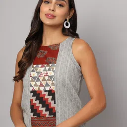 FABRIC FITOOR Abstract Printed Round Neck Cotton Top-image-42