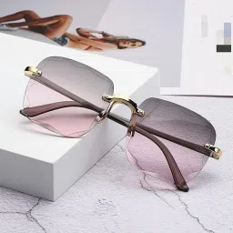 the magnifique Gradient, UV Protection Rectangular Sunglasses (Free Size) image 2