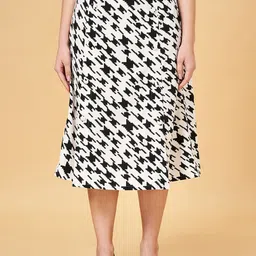 Annabelle by Pantaloons Abstract Printed A-Line Midi Skirt-image-8