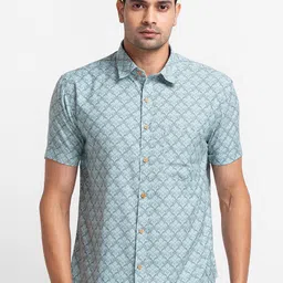 SARVAMOHAN Men Blue Original Printed Casual Shirt-image-18
