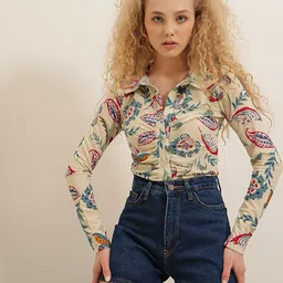 Trend Alacati stili Women Mid-Rise Denim Shorts-picture-33