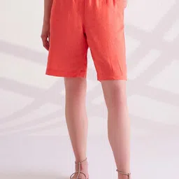 B.Copenhagen Women Loose Fit High-Rise Linen Shorts-image-31