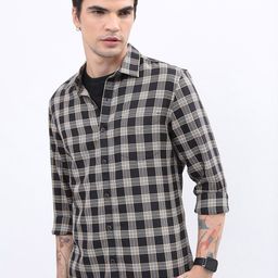 HIGHLANDER Black & White Buffalo Checks Slim Fit Casual Shirt-image-27