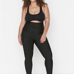 Trendyol Women Plus Size Black Solid Tights-picture-30