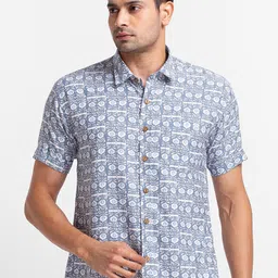 SARVAMOHAN Men Blue Original Printed Casual Shirt-image-19