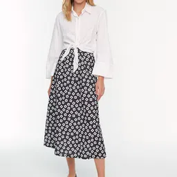 Trendyol Women Black & White Printed A-Line Midi Skirt-image-43