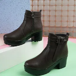 Walkfree Women Block-Heel Regular Boots-image-5