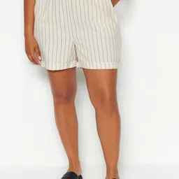 Trendyol Women Plus Size Striped Regular Shorts-picture-7